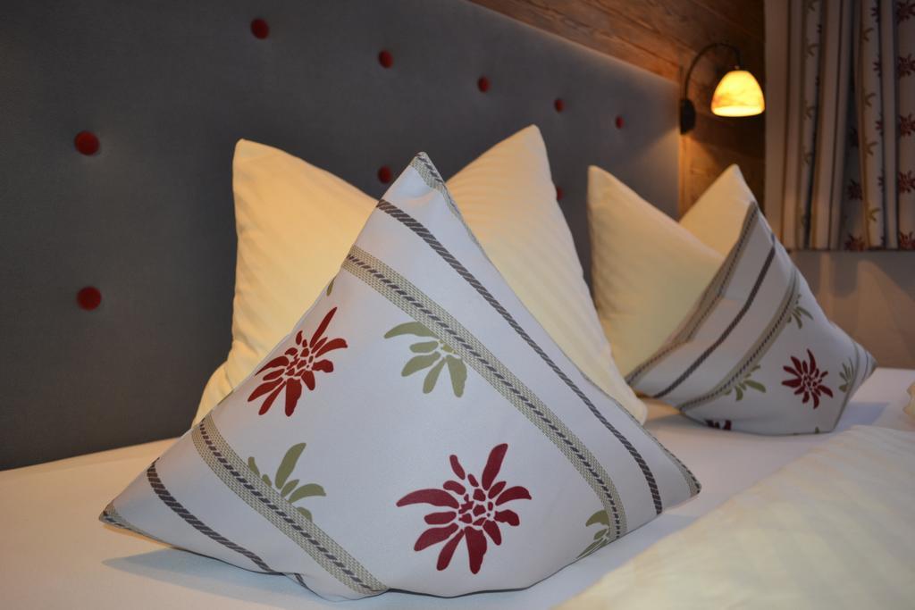 Pension Alpenperle Хольцгау Номер фото